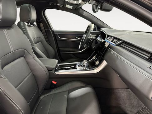 Used 2024 Jaguar XF R-Dynamic SE image 22