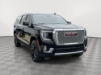 Used 2023 GMC Yukon XL Denali w/ Denali Reserve Package AWD/4WD video 1