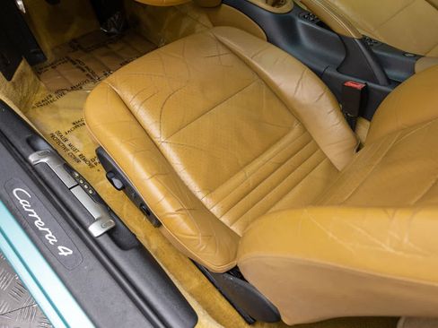 Used 1999 Porsche 911 Cabriolet image 30