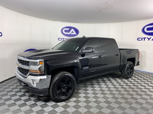 Used 2018 Chevrolet Silverado 1500 LT w/ Texas Edition RWD image 6