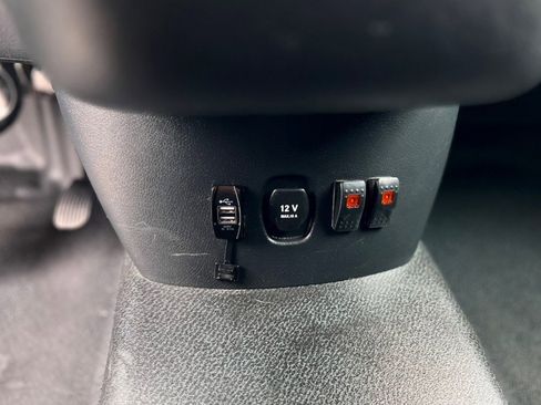 Used 2018 Mercedes-Benz Metris image 16