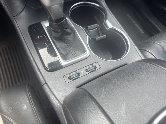 Used 2018 Toyota Highlander Limited AWD/4WD image 14