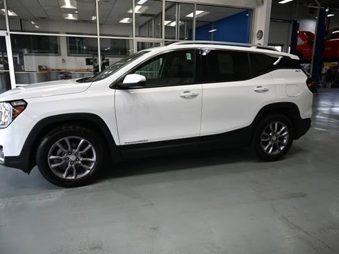 Used 2023 GMC Terrain SLT FWD image 7
