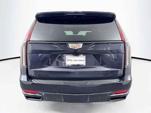 Used 2022 Cadillac Escalade Sport w/ Touring Package image 7