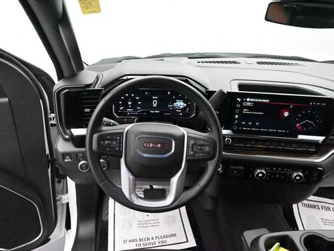 Used 2025 GMC Sierra 1500 Elevation AWD/4WD image 24