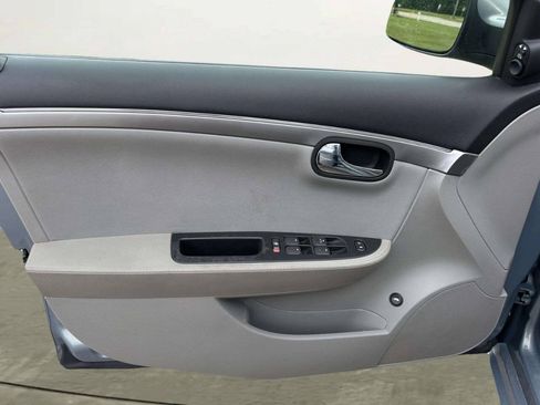Used 2007 Saturn Aura XR w/ Premium Trim Pkg FWD image 12