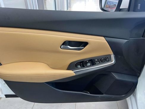 Used 2020 Nissan Sentra SV w/ SV Premium Package image 16