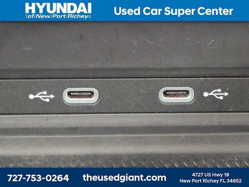 Used 2024 Volkswagen Atlas SE FWD image 29