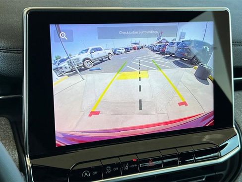 Used 2024 Jeep Compass Latitude image 19