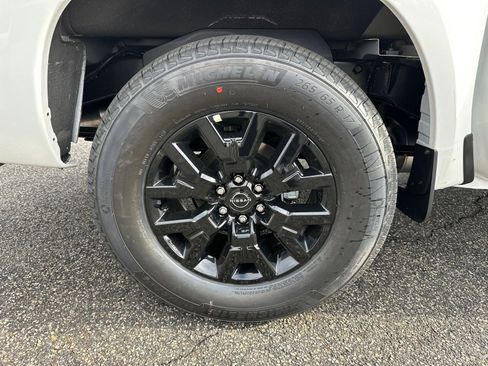 New 2026 Nissan Frontier SV w/ SV Convenience Package RWD image 17
