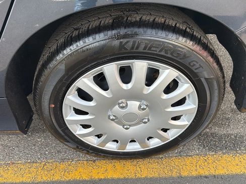 Used 2017 Honda Civic LX image 9