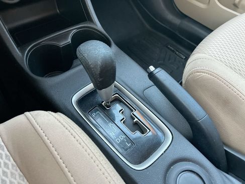 Used 2016 Mitsubishi Outlander SE FWD image 23