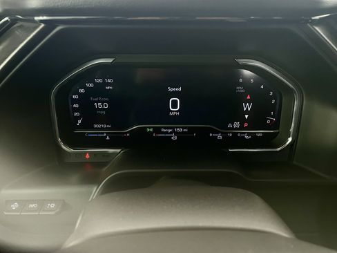 Used 2024 GMC Sierra 1500 AT4 w/ Technology Package AWD/4WD image 18