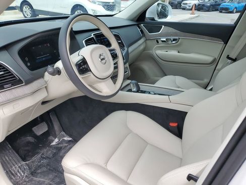 Certified 2024 Volvo XC90 B6 Plus w/ Protection Package Premier image 16