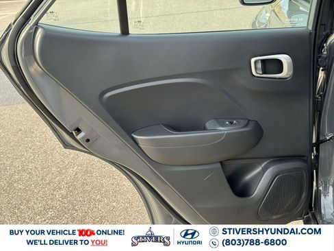 Certified 2023 Hyundai Venue SEL w/ Cargo Package image 19