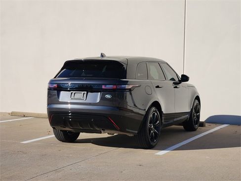 Used 2022 Land Rover Range Rover Velar R-Dynamic S image 7