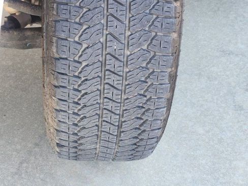 Used 2025 Chevrolet Silverado 1500 LT Trail Boss w/ Convenience Package II image 18