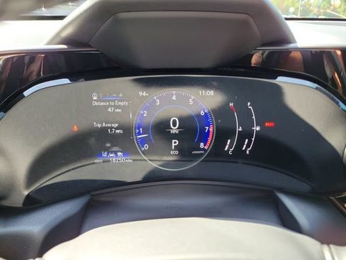 Used 2025 Lexus NX 250 FWD w/ Towing Package (2000 Lbs) image 24
