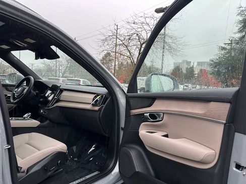 New 2026 Volvo XC90 B6 Plus w/ Protection Package Premier image 11