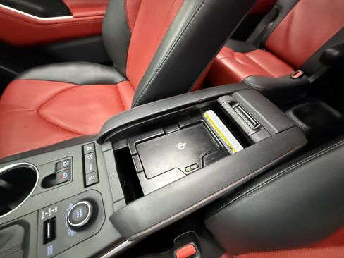 Used 2021 Toyota Highlander XSE image 24