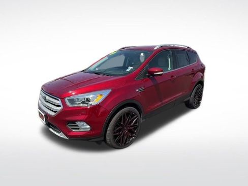Used 2019 Ford Escape Titanium image 31
