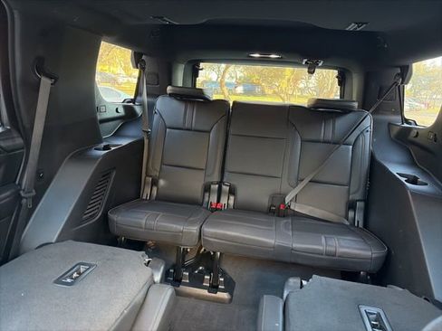 Used 2022 Chevrolet Tahoe RST w/ Luxury Package image 15