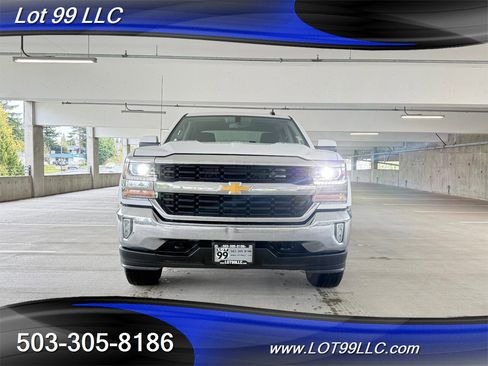 Used 2018 Chevrolet Silverado 1500 LT w/ All Star Edition image 3