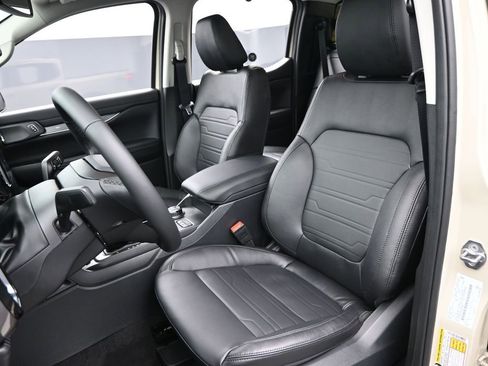 New 2025 Ford Ranger Lariat w/ FX4 Off-Road Package image 27