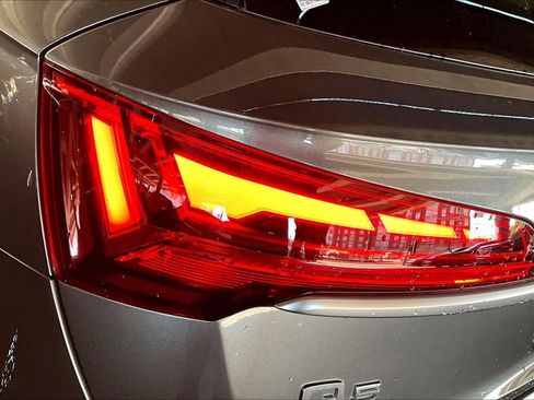 Used 2022 Audi Q5 2.0T Premium Plus image 28