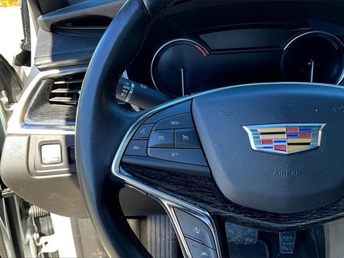Used 2020 Cadillac XT5 Premium Luxury image 16