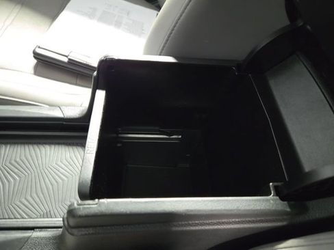 Used 2019 Honda CR-V EX-L image 19