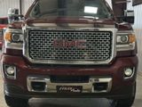 Used 2015 GMC Sierra 2500 Denali w/ Duramax Plus Package image 6