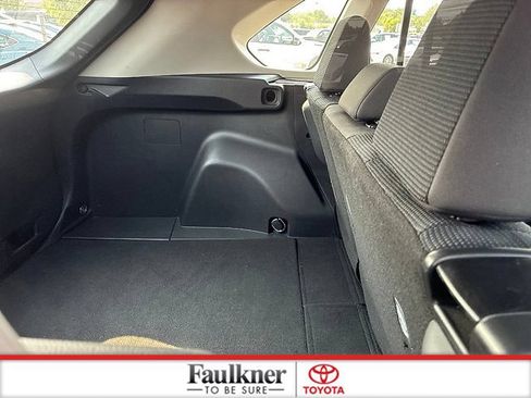 Used 2025 Toyota RAV4 LE AWD/4WD image 21