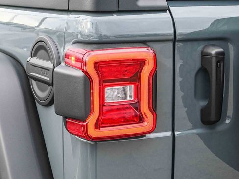 New 2026 Jeep Wrangler Unlimited Rubicon image 7