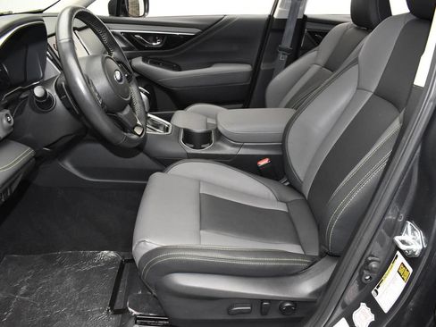 Used 2025 Subaru Outback Onyx Edition AWD/4WD image 14