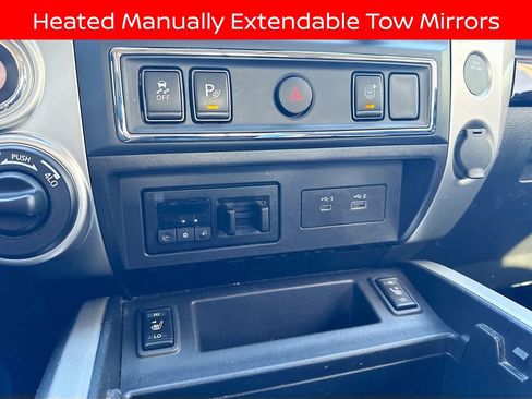 Used 2021 Nissan Titan SV w/ SV Convenience Package image 27