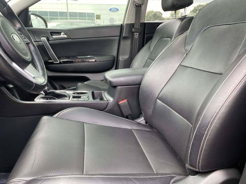 Used 2021 Kia Sportage EX w/ EX Technology Package FWD image 15