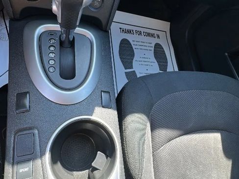Used 2015 Nissan Rogue S w/ Convenience Package AWD/4WD image 35