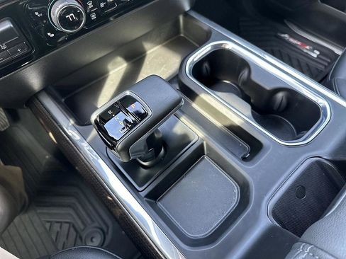 Used 2025 Chevrolet Silverado 1500 LT Trail Boss w/ Convenience Package II image 17