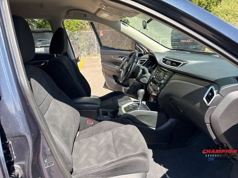 Used 2016 Nissan Rogue FWD image 21