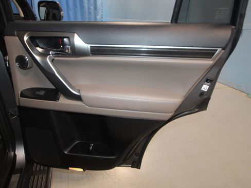 Used 2023 Lexus GX 460 Premium AWD/4WD image 28