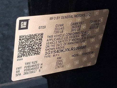 Used 2020 Cadillac Escalade Platinum image 30