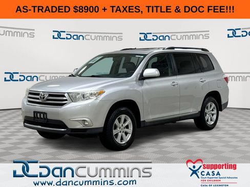 Used 2012 Toyota Highlander SE w/ Tow Pkg FWD image 1