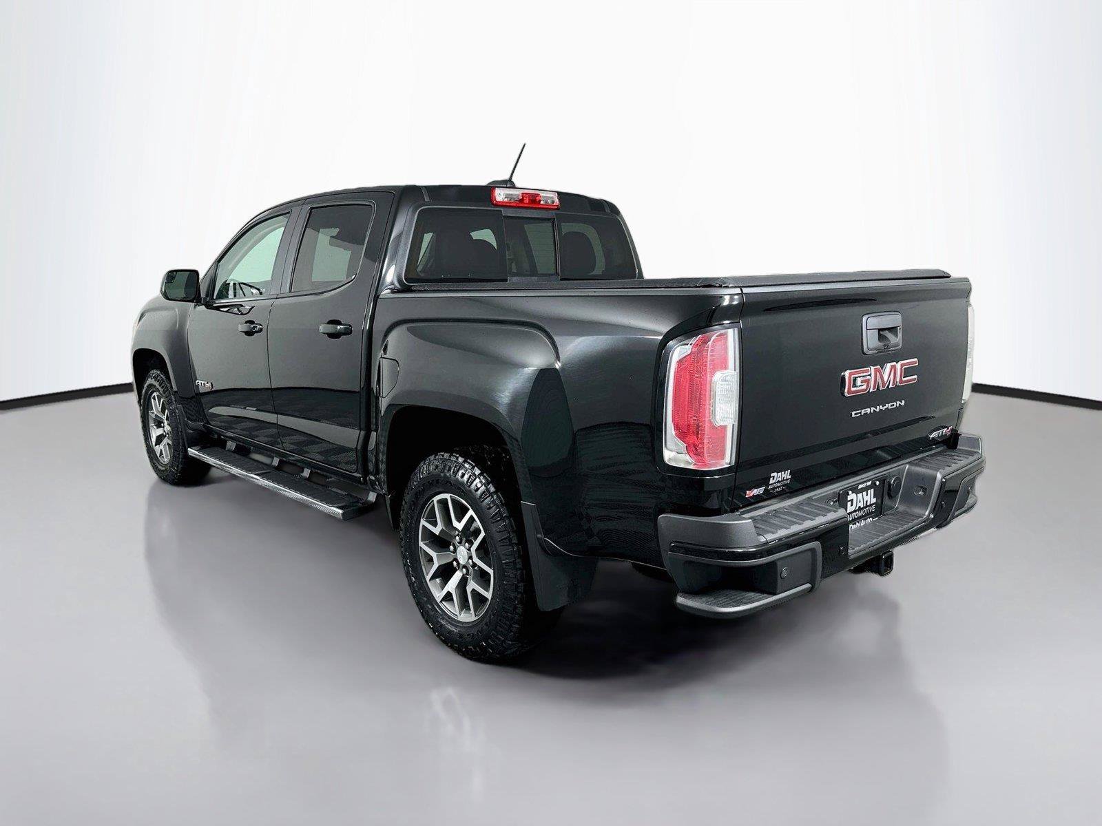 Used 2021 GMC Canyon AT4 w/ Driver Alert Package AWD/4WD image 10