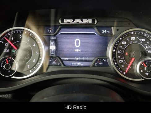 New 2026 RAM 1500 4x4 Crew Cab image 11