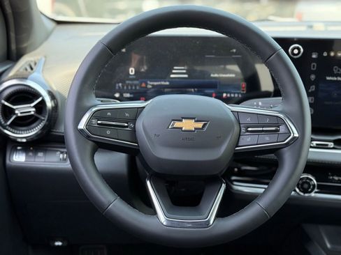 New 2026 Chevrolet Equinox LT FWD image 19