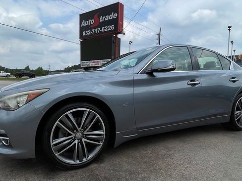 Used 2014 INFINITI Q50 Premium w/ Navigation Package RWD image 4