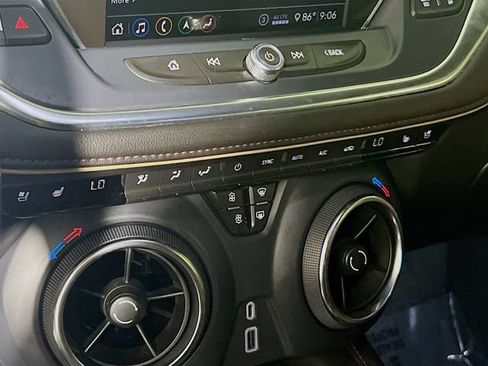 Used 2020 Chevrolet Blazer Premier w/ Driver Confidence II Package FWD image 13