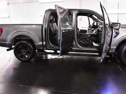 Used 2025 Ford F150 Platinum w/ Equipment Group 702A High AWD/4WD image 40