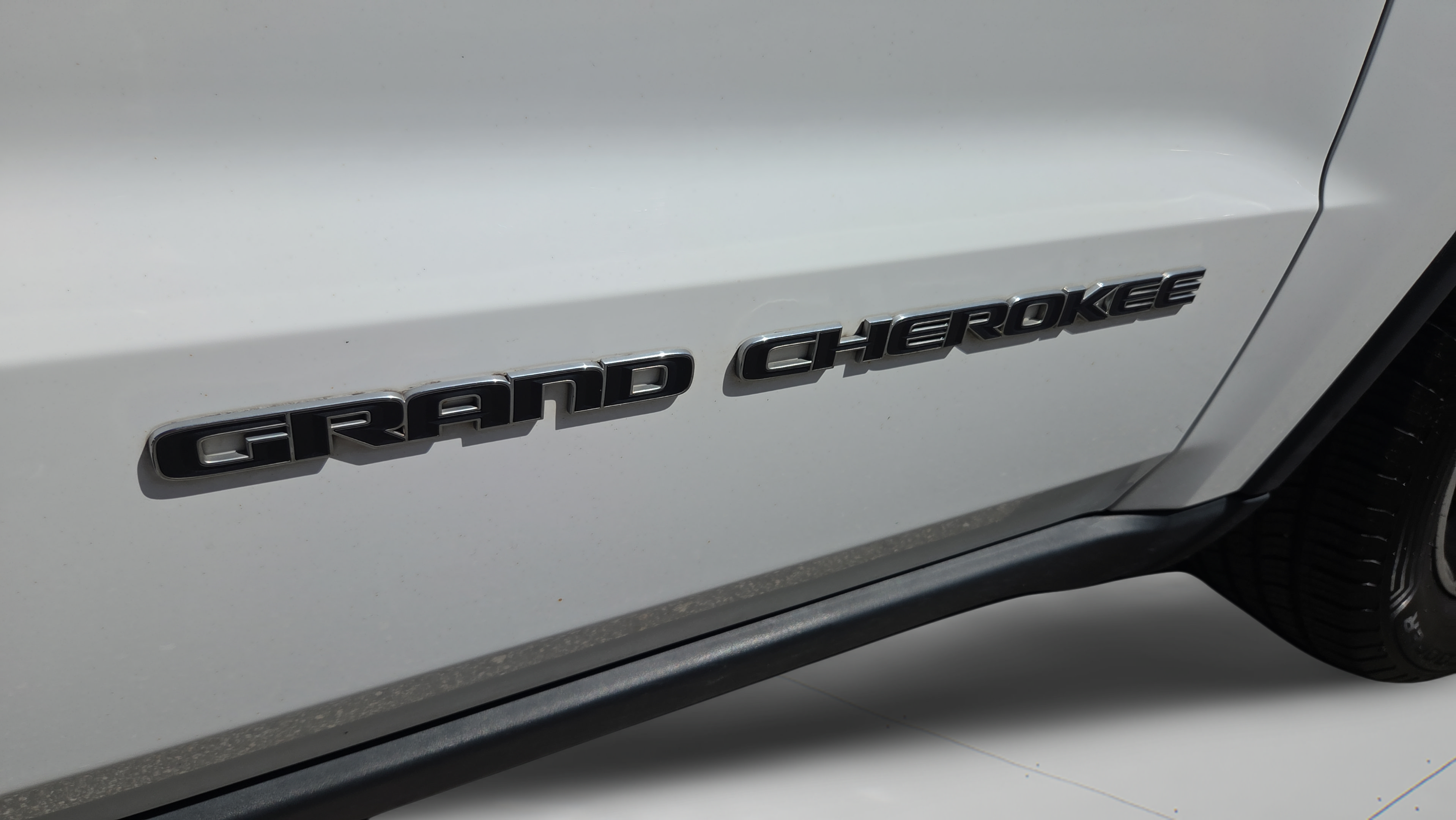 Used 2020 Jeep Grand Cherokee Limited AWD/4WD image 20